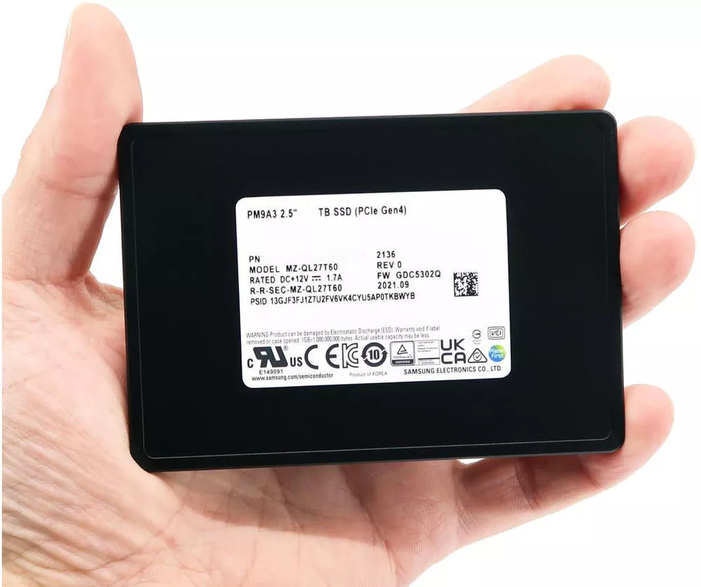 Жесткий диск SSD 7.68Tb Samsung PM9A3 (MZQL27T6HBLA-00A07)