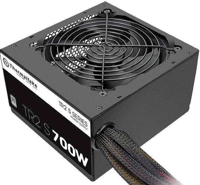 Блок питания 700W Thermaltake TR2 S 700 (PS-TRS-0700NPCWEU-2)